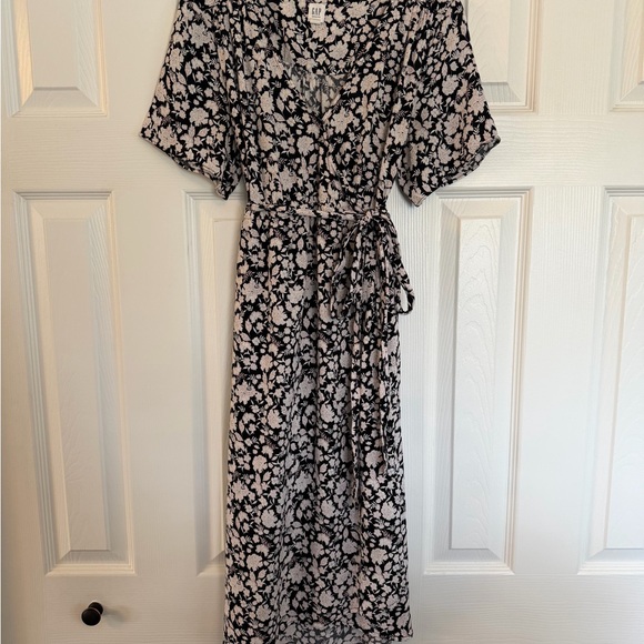 GAP Dresses & Skirts - GAP Black & Cream Floral Wrap Maxi Dress